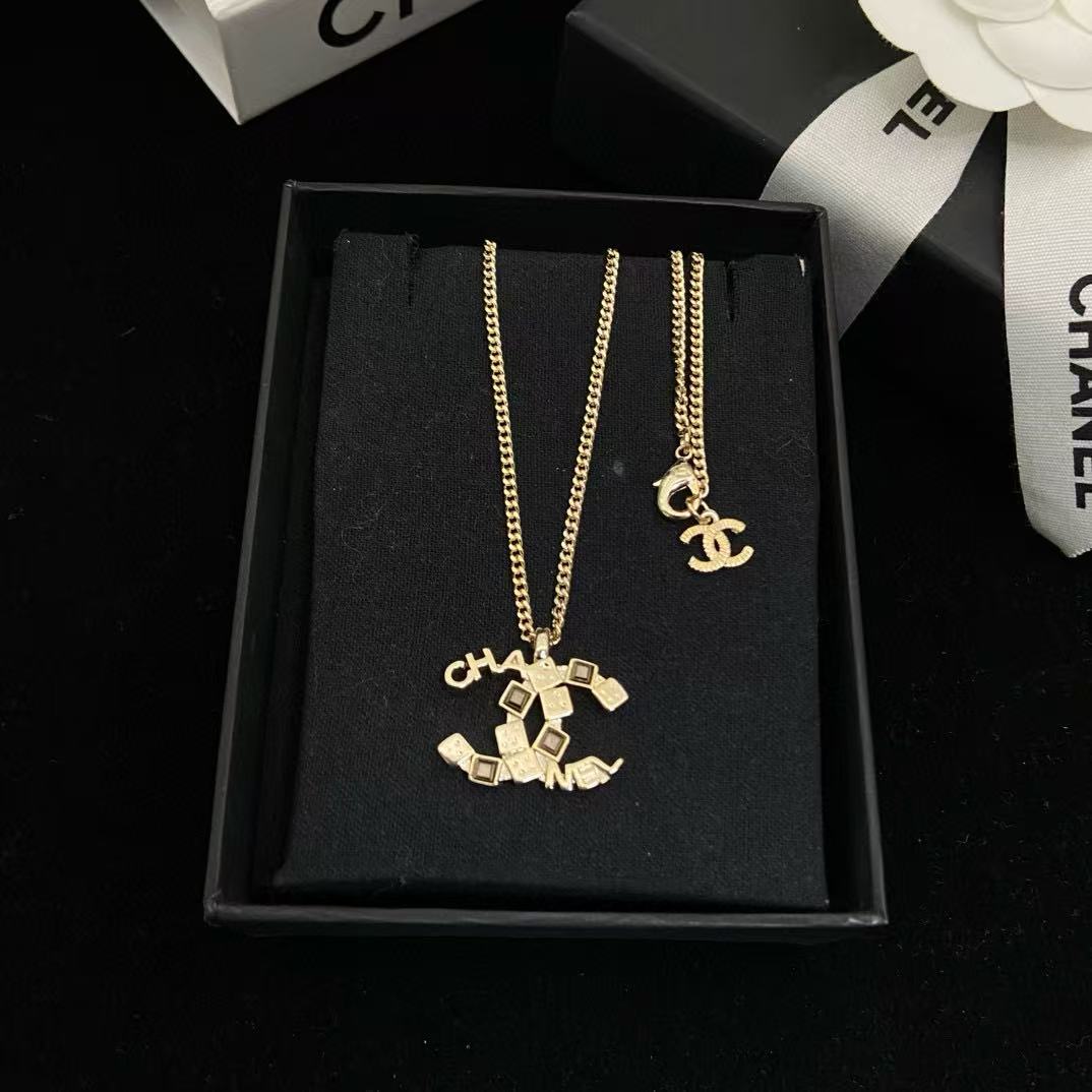 CHANE1 ダブルCスクエアダイヤモンドネックレス【50％割引+送料無料】