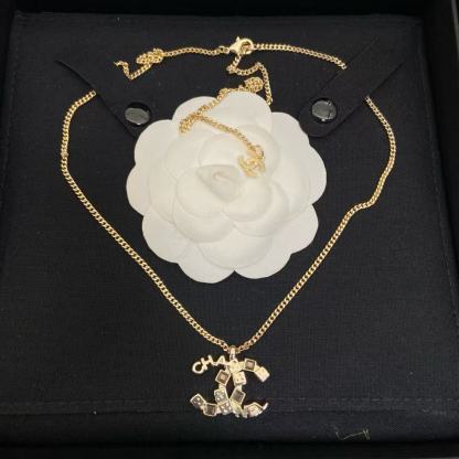 CHANE1 ダブルCスクエアダイヤモンドネックレス【50％割引+送料無料】