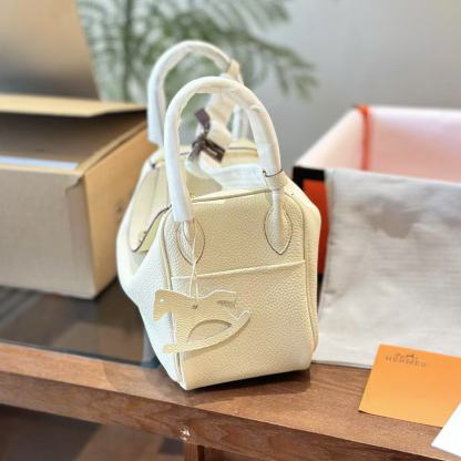 ＨＥＲＭＥＳLindy脇の下のバッグ【50％割引+送料無料】