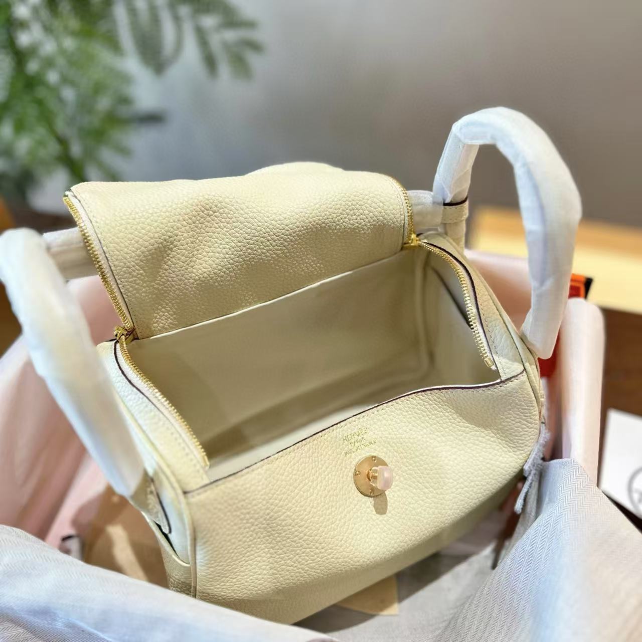 ＨＥＲＭＥＳLindy脇の下のバッグ【50％割引+送料無料】