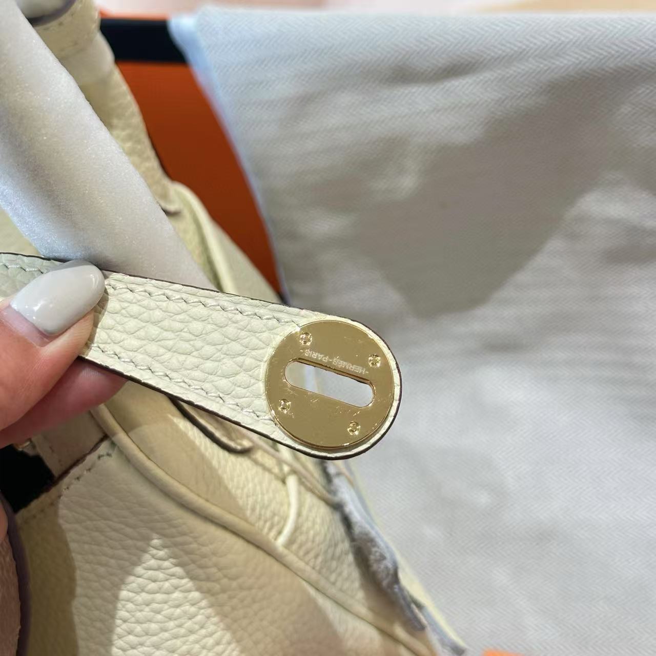 ＨＥＲＭＥＳLindy脇の下のバッグ【50％割引+送料無料】