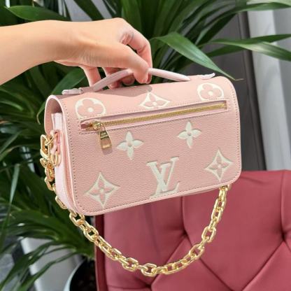 ＬＯＵＩＳ ＶＵＩＴＴＯＮチェーンバッグ【50％割引+送料無料】