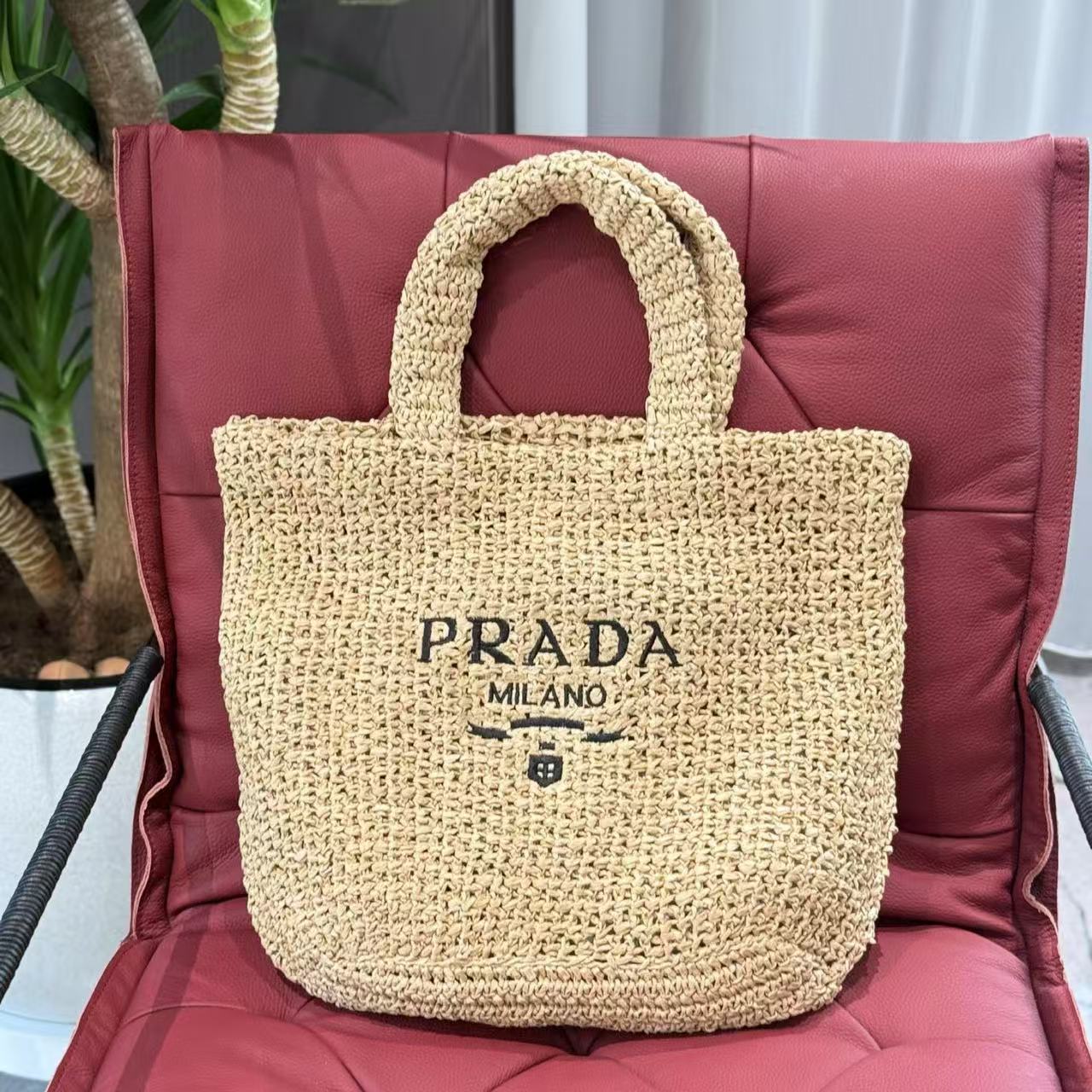 ＰＲＡＤＡ編み込みビーチバッグ【50％割引+送料無料】