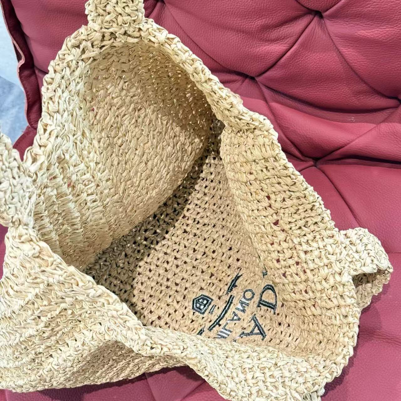 ＰＲＡＤＡ編み込みビーチバッグ【50％割引+送料無料】