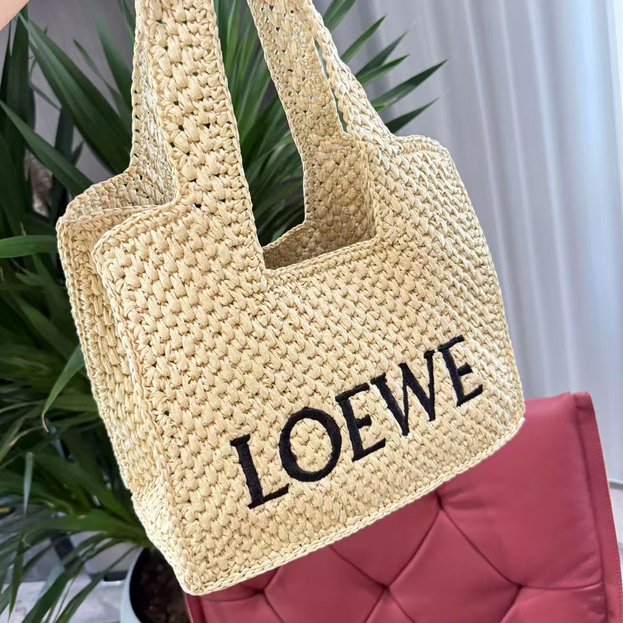 Ｌ０ＷＥＷ刺繍入り織りハンドバッグ【50％割引+送料無料】