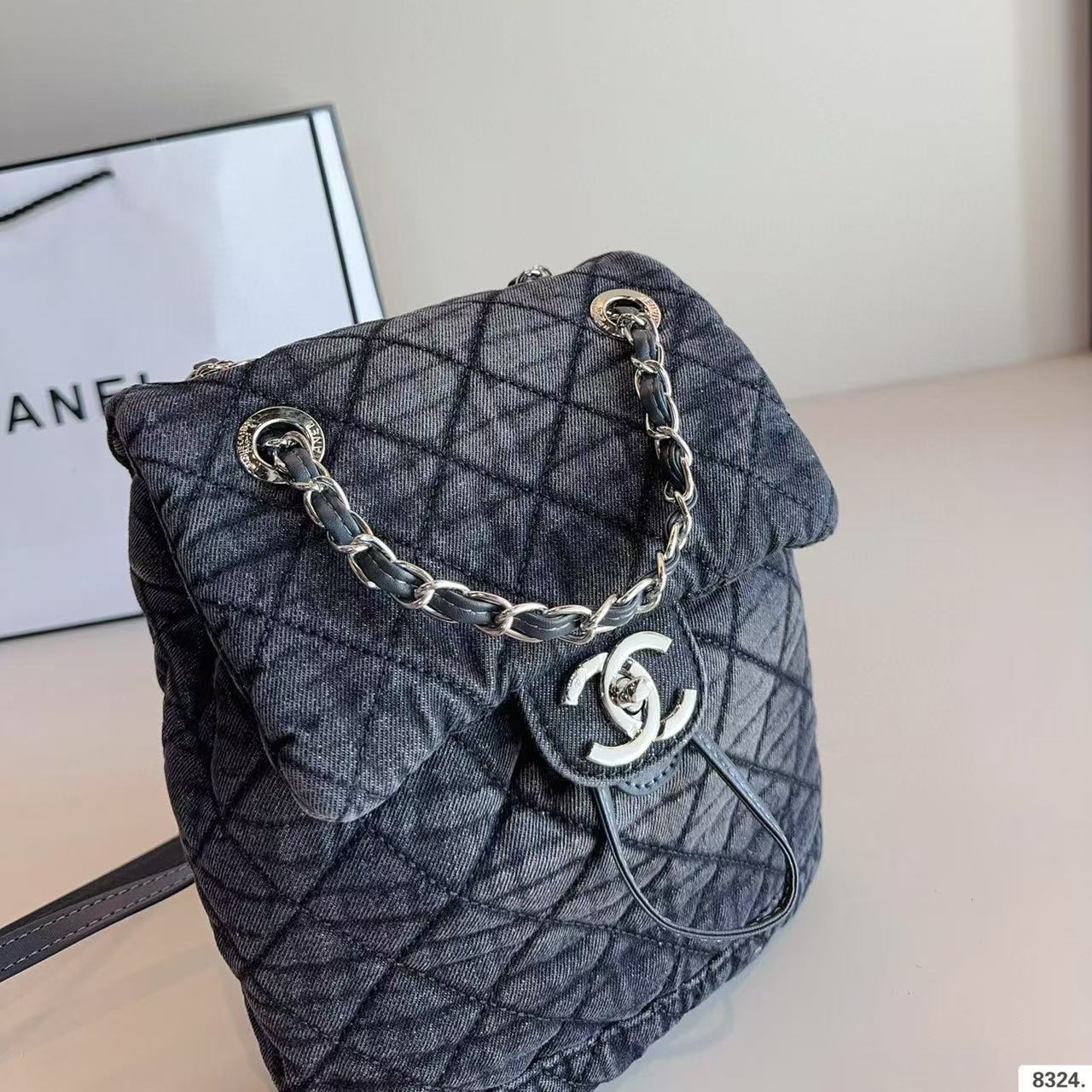 ＣＨＡＮＥＬデニムチェーンバックパック【50％割引+送料無料】