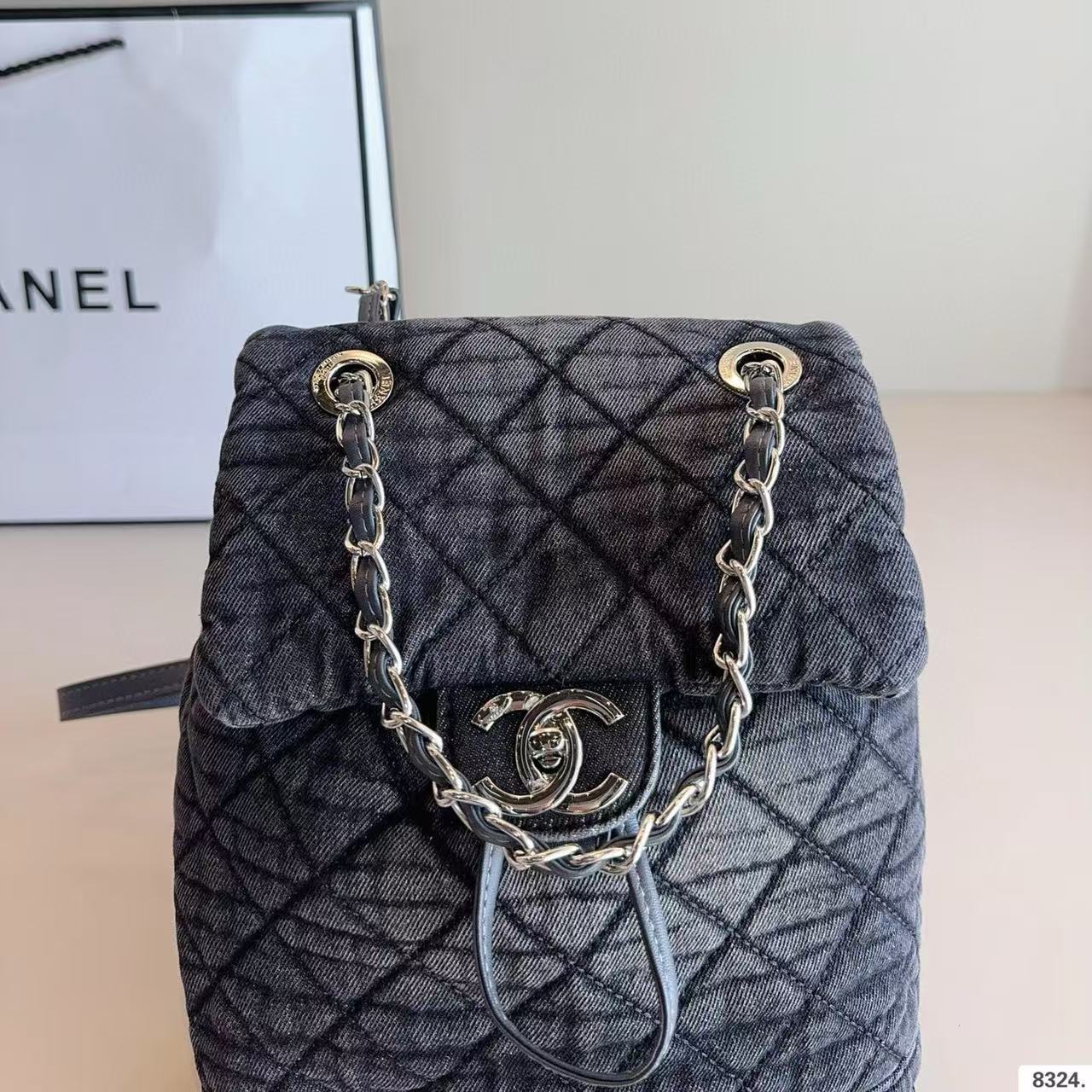 ＣＨＡＮＥＬデニムチェーンバックパック【50％割引+送料無料】