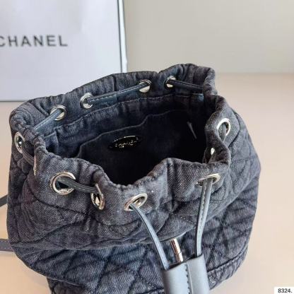 ＣＨＡＮＥＬデニムチェーンバックパック【50％割引+送料無料】