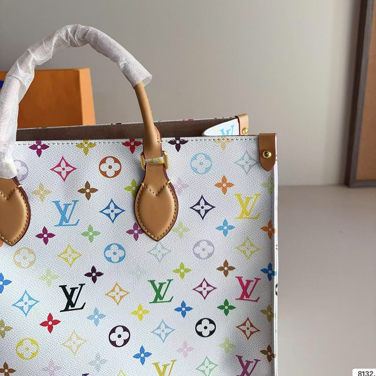 ＬＯＵＩＳ ＶＵＩＴＴＯＮ刺繍入りジャングルプリントトートバッグ【50％割引+送料無料】