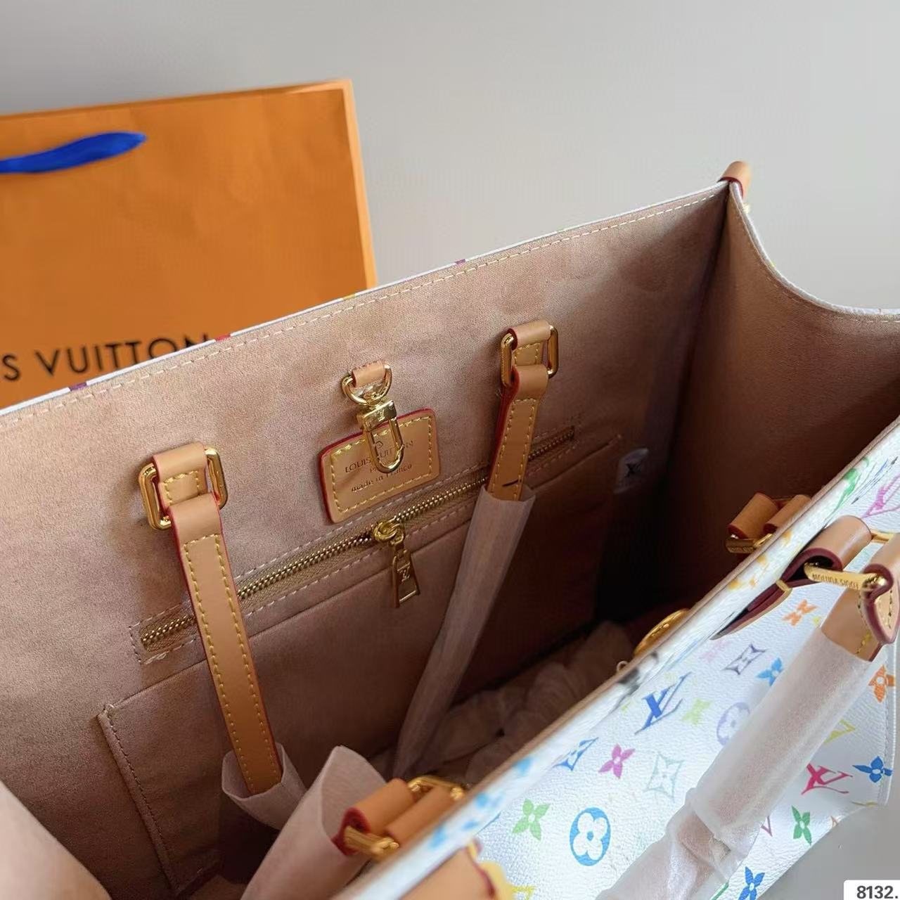 ＬＯＵＩＳ ＶＵＩＴＴＯＮ刺繍入りジャングルプリントトートバッグ【50％割引+送料無料】