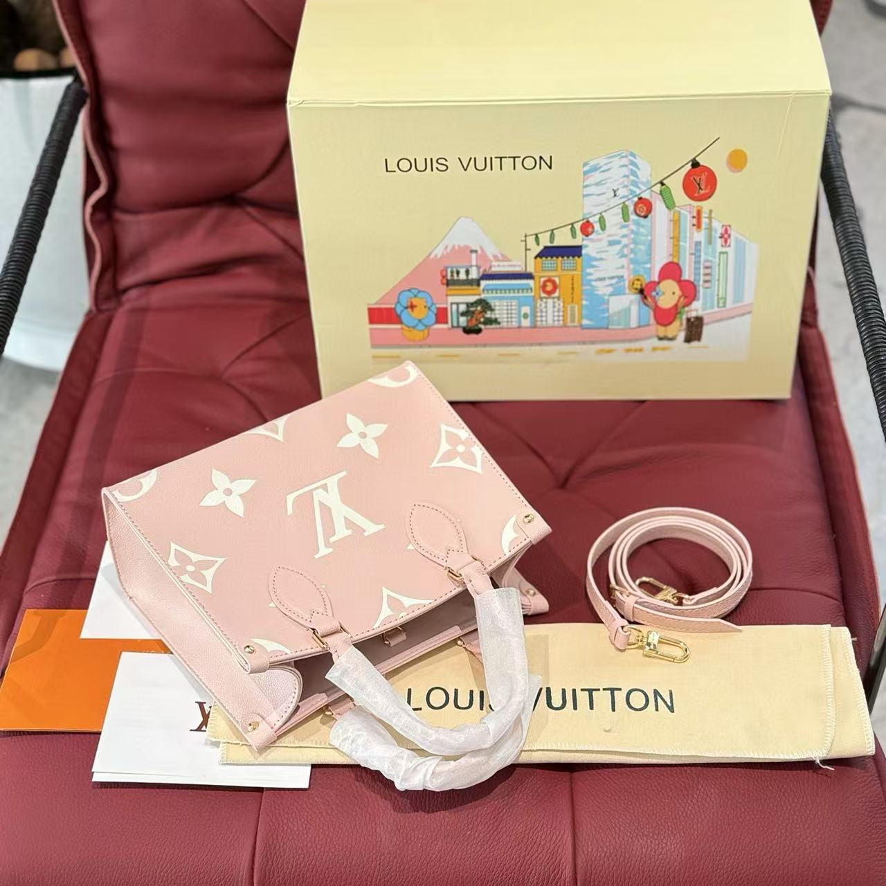 ＬＯＵＩＳ ＶＵＩＴＴＯＮピンクのハンドバッグ【50％割引+送料無料】