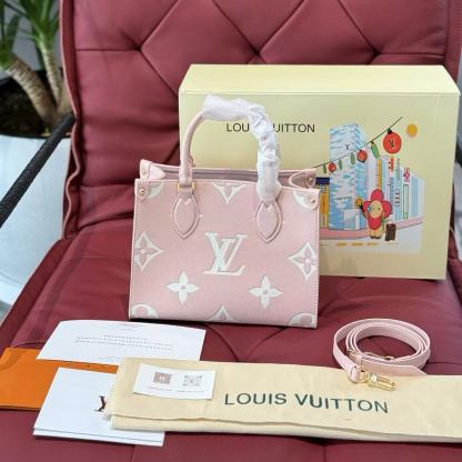 ＬＯＵＩＳ ＶＵＩＴＴＯＮピンクのハンドバッグ【50％割引+送料無料】