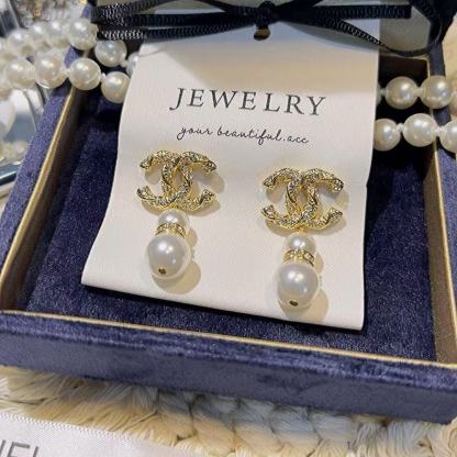 CHANE1 パールイヤリング【50％割引+送料無料】🎁