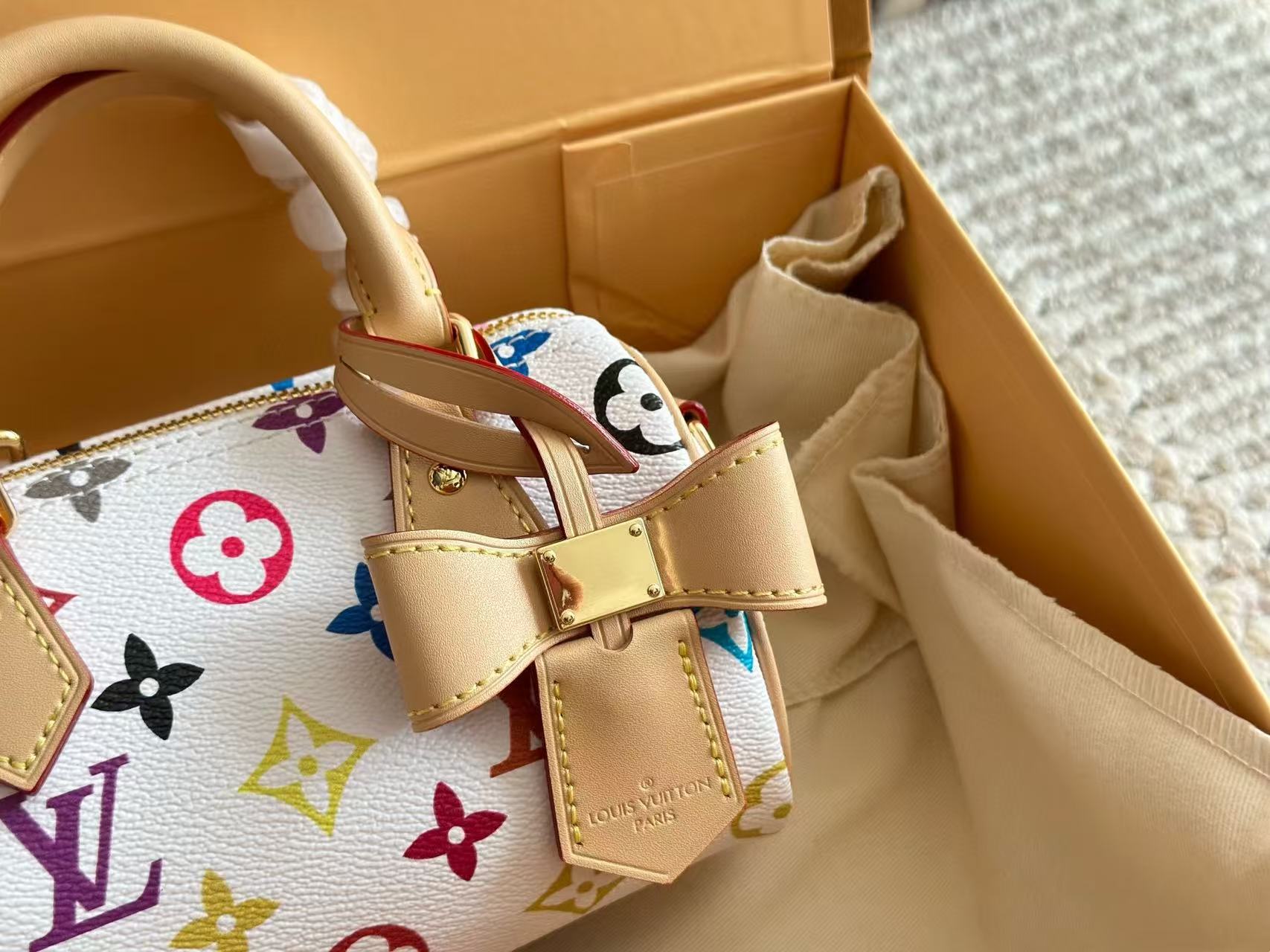 LV 高品質プリントハンドバッグ【50％割引+送料無料】
