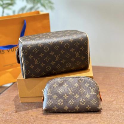 LV 2 in 1 コスメバッグ【 50％割引+送料無料】