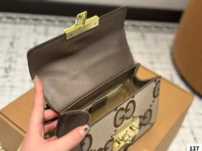 GUCC1 クラシック牛革ロックチェーンバッグ【 50％割引+送料無料】