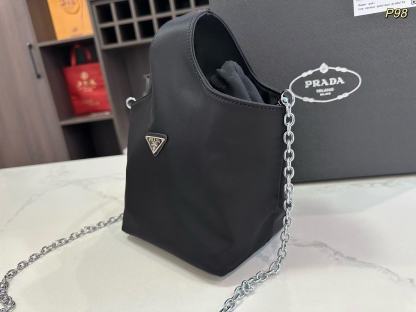 PR4DA バケットチェーンバッグ【 50％割引+送料無料】