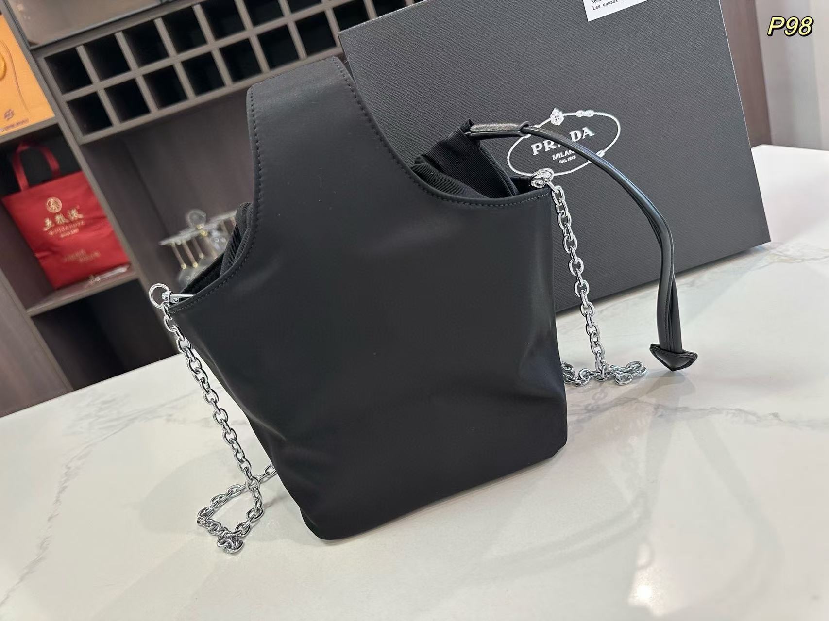 PR4DA バケットチェーンバッグ【 50％割引+送料無料】