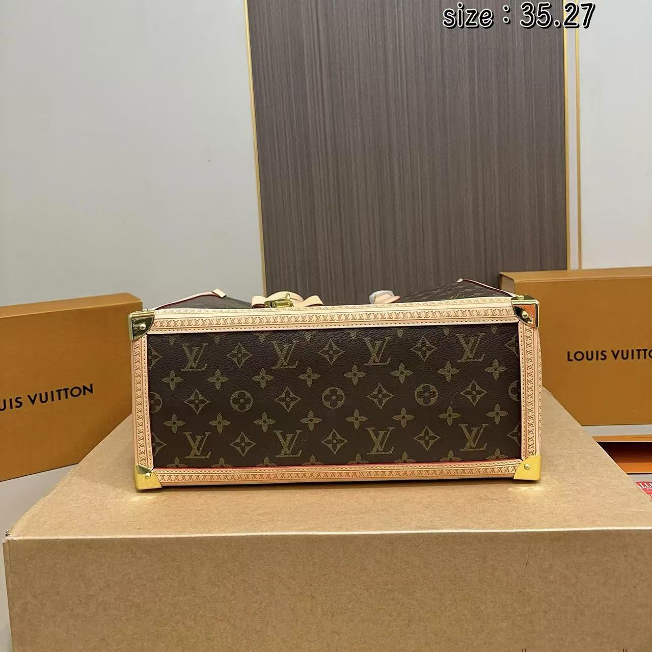 LV老眼トートバッグ【 50％割引+送料無料】