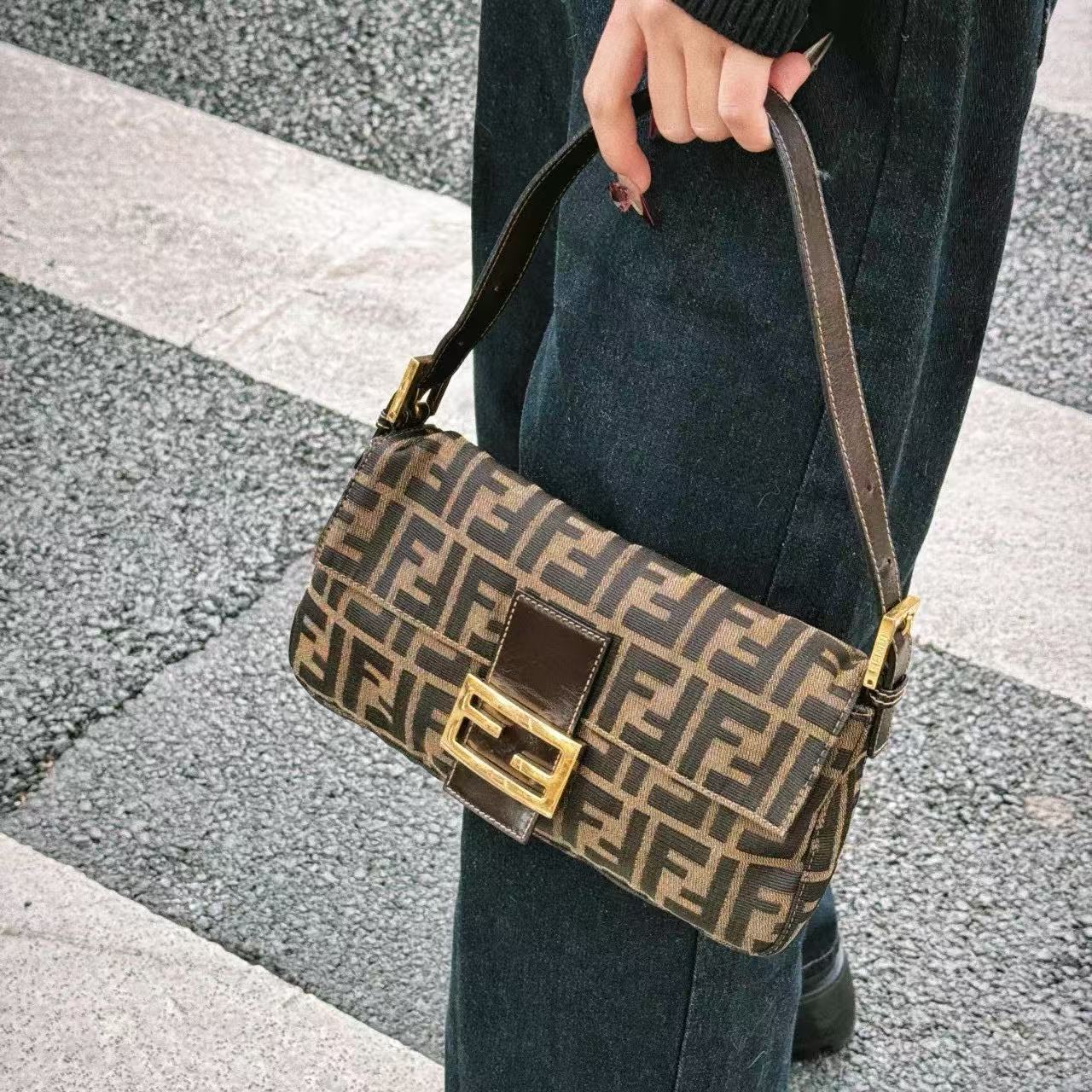 FEND1FF バゲットバッグ【 50％割引+送料無料】