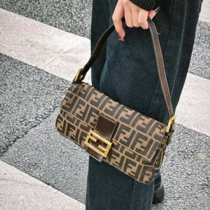 FEND1FF バゲットバッグ【 50％割引+送料無料】