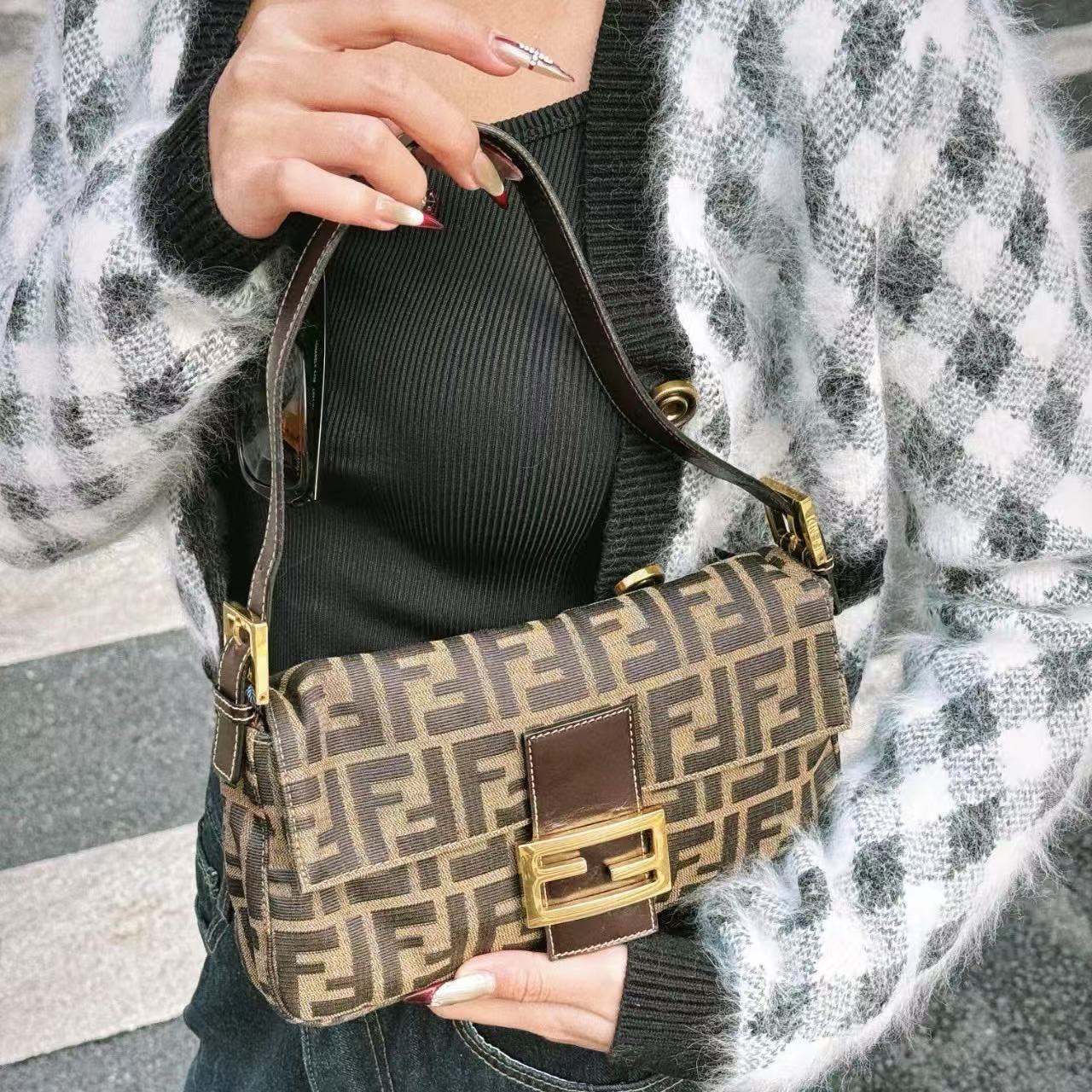 FEND1FF バゲットバッグ【 50％割引+送料無料】