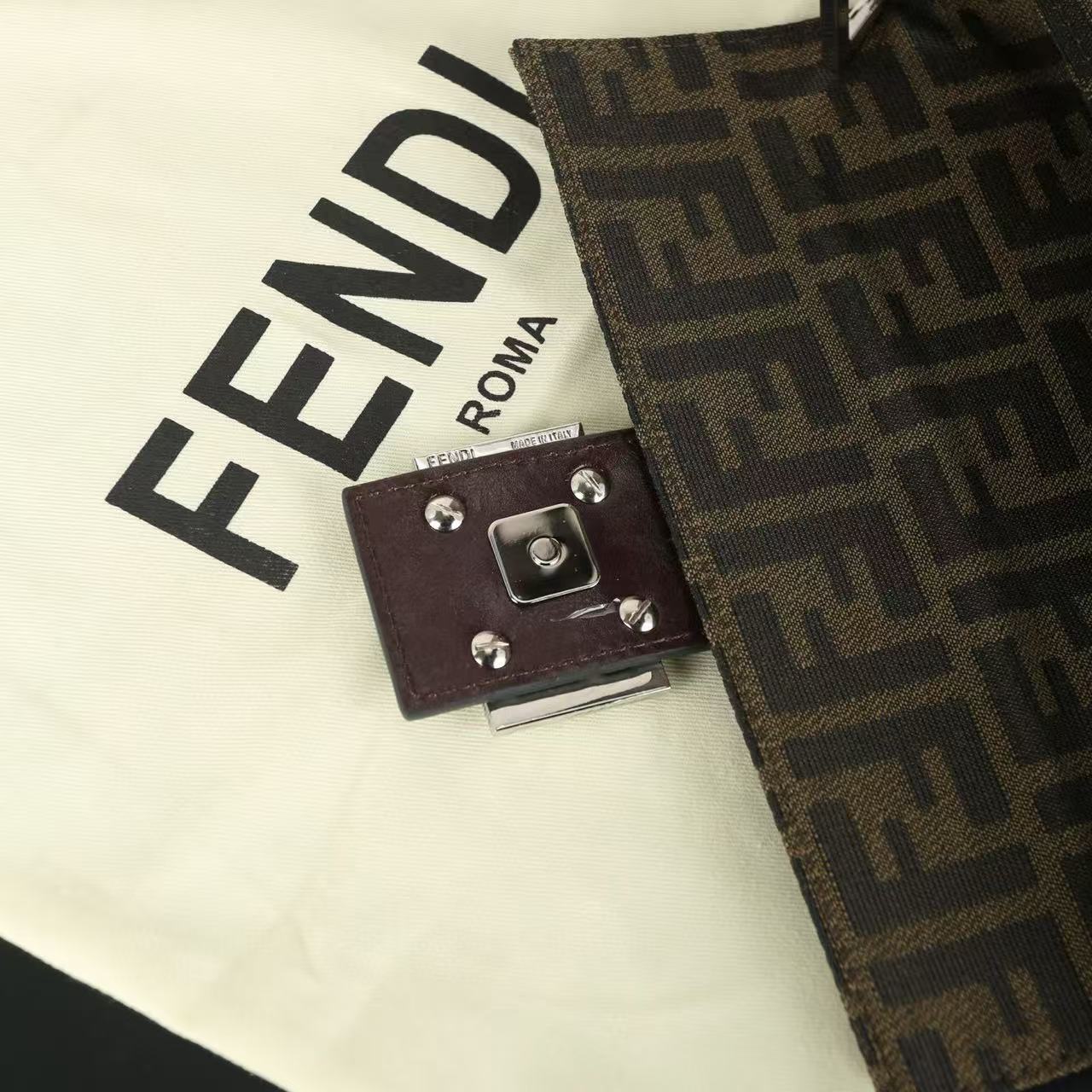 FEND1FF バゲットバッグ【 50％割引+送料無料】