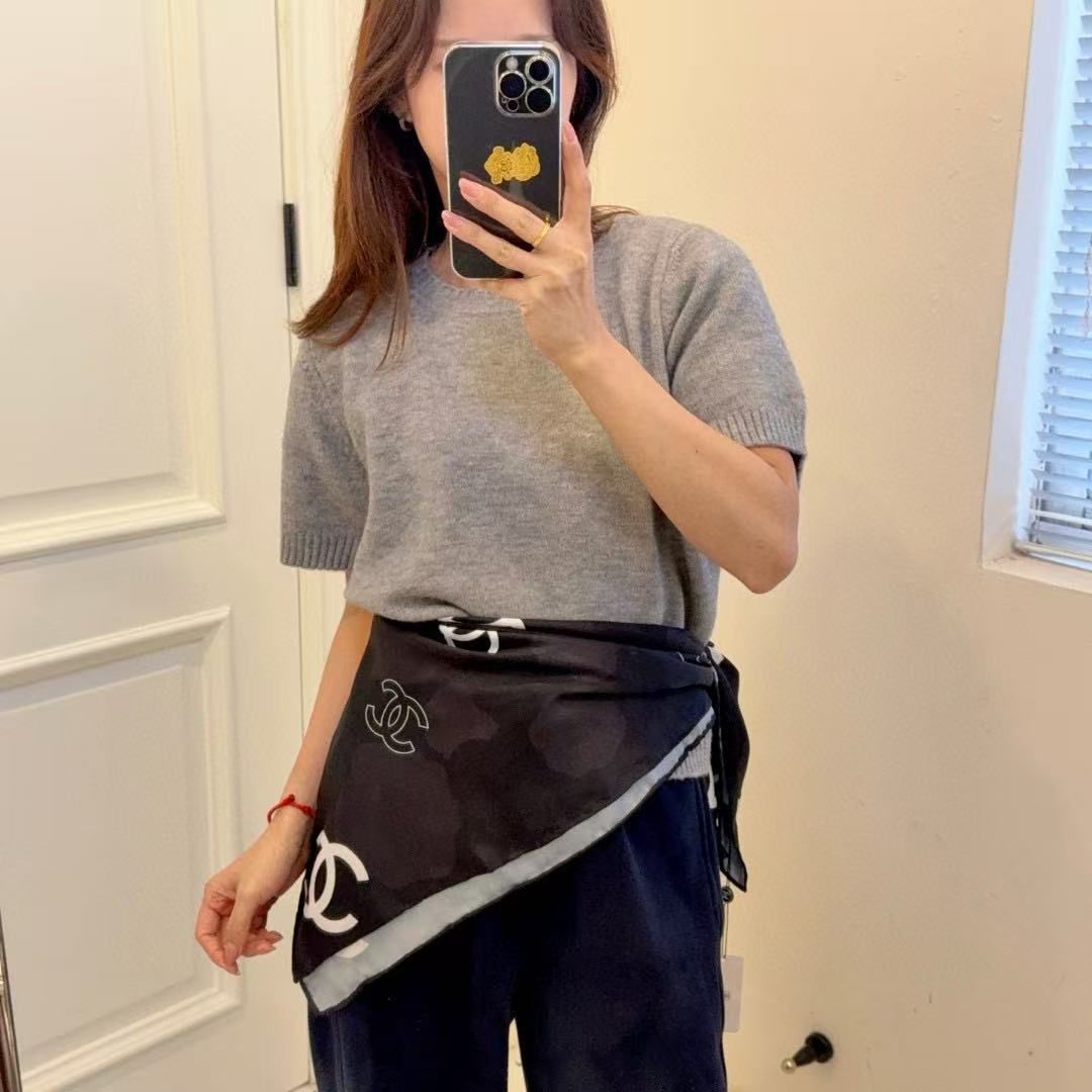 CHANE1 ダブルC シルクスカーフ【 50％割引+送料無料】