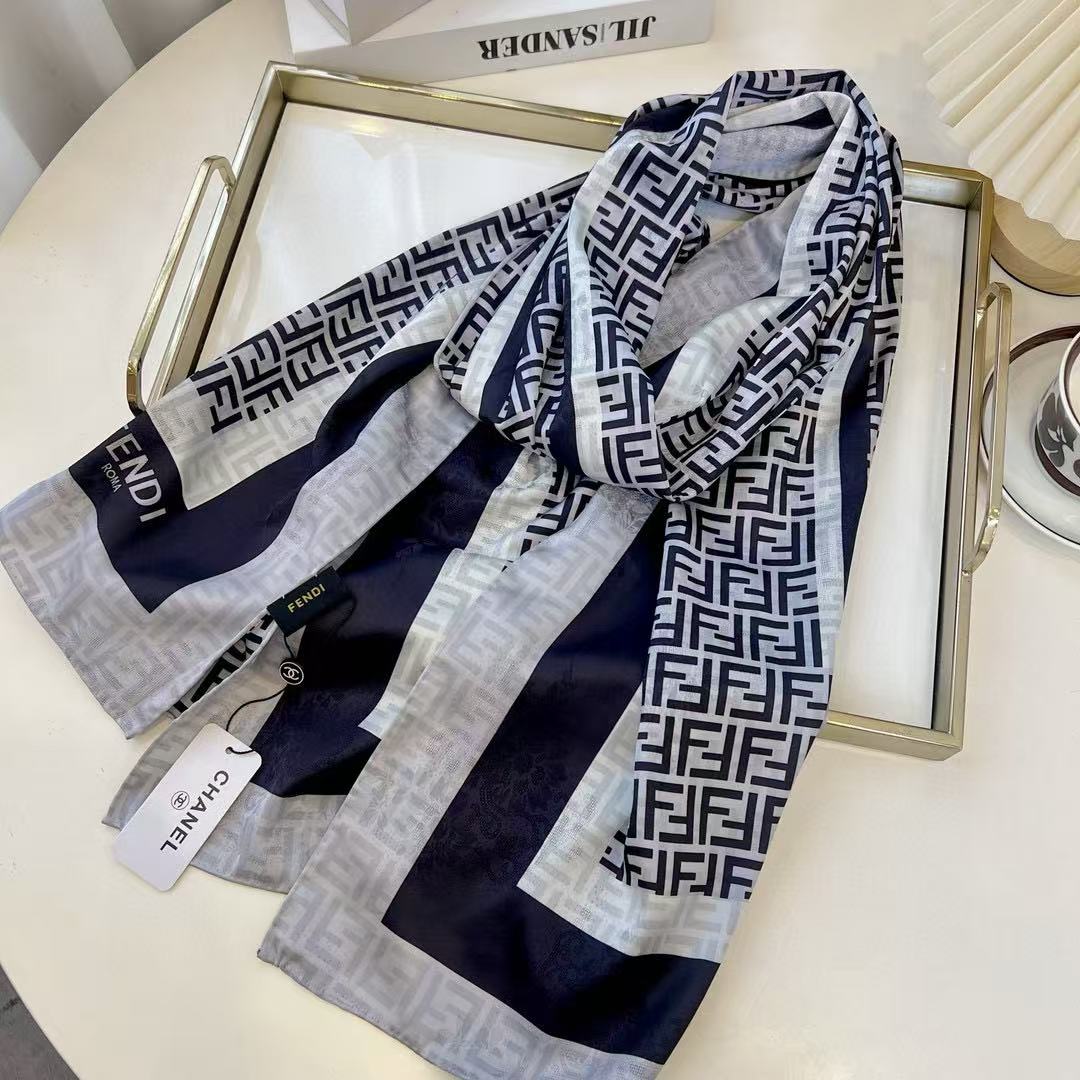 FEND1FF シルクスカーフ【 50％割引+送料無料】