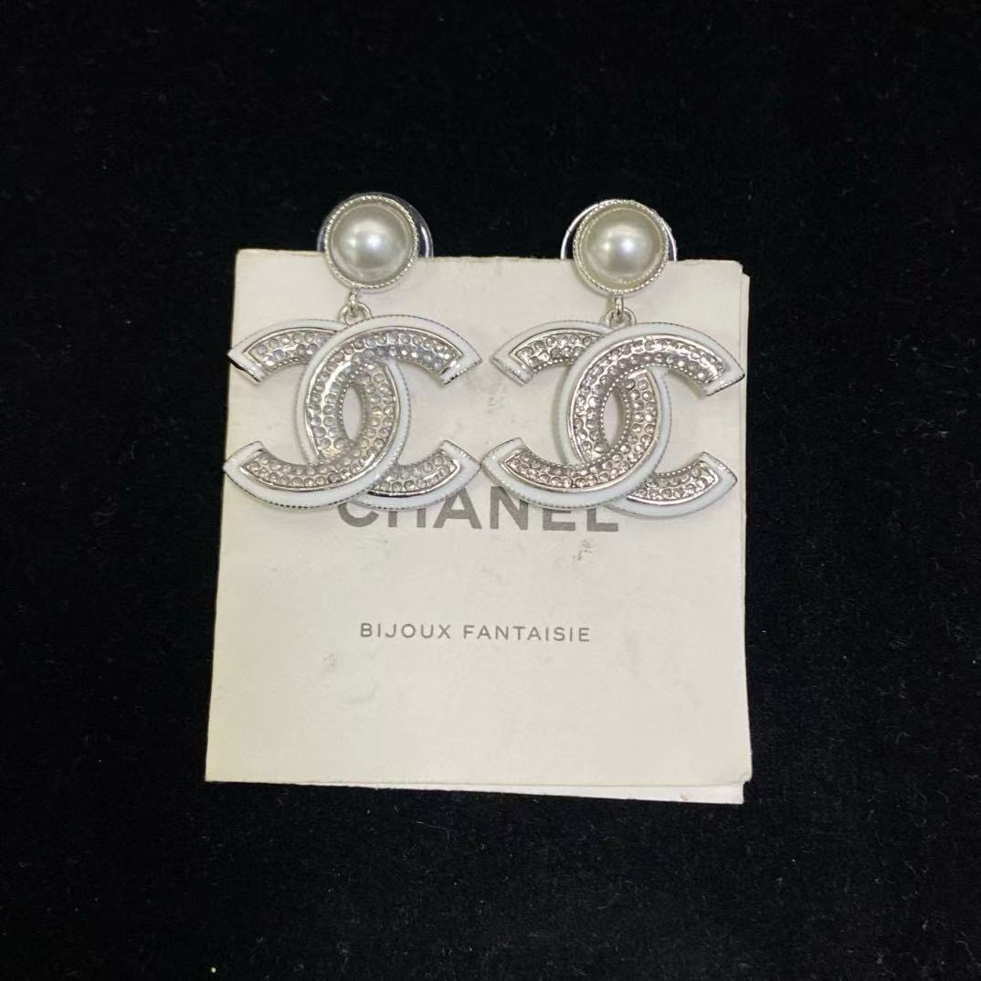 CHANE1 ダブルCパールイヤリング【 50％割引+送料無料】