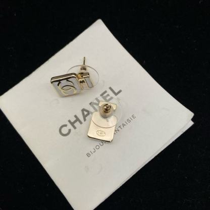 CHANE1 香水瓶ダブルCイヤリング【 50％割引+送料無料】