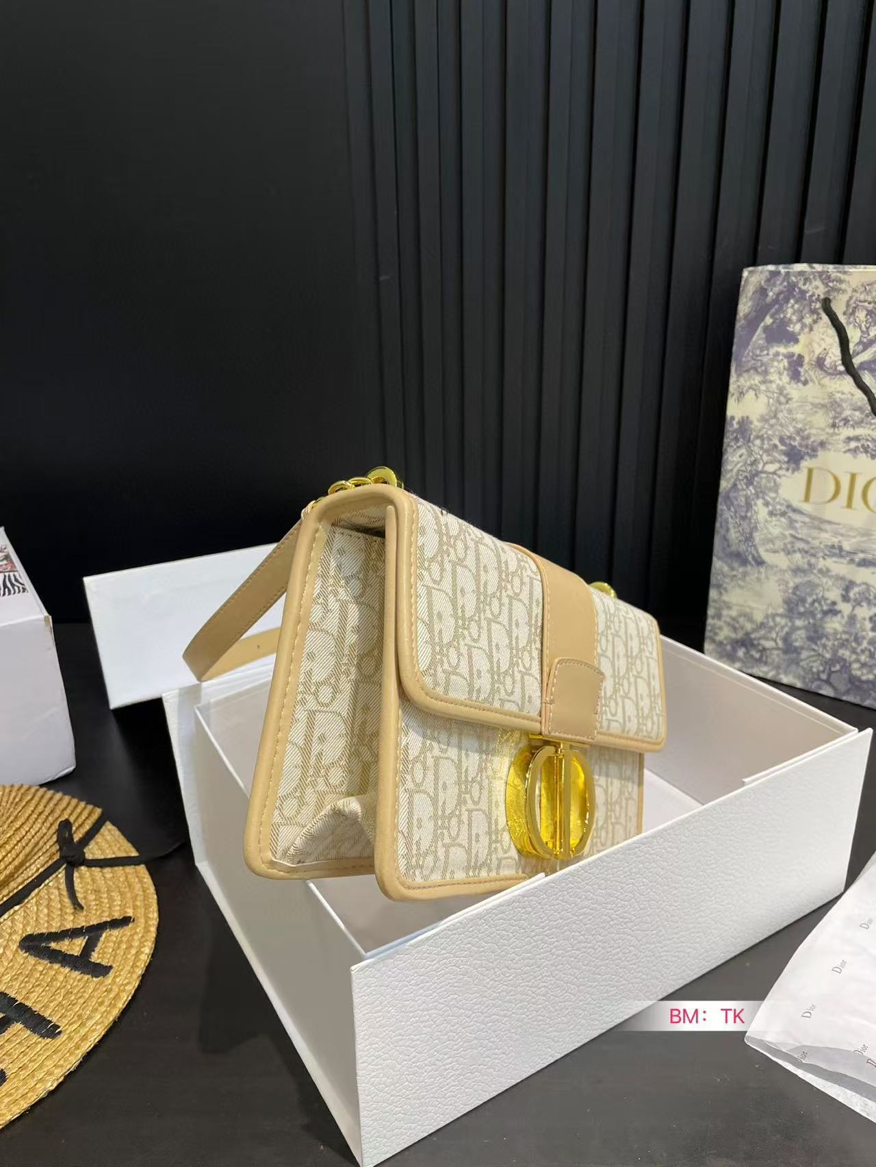 DI0Rプリントチェーン モンテーニュバッグ【 50％割引+送料無料】