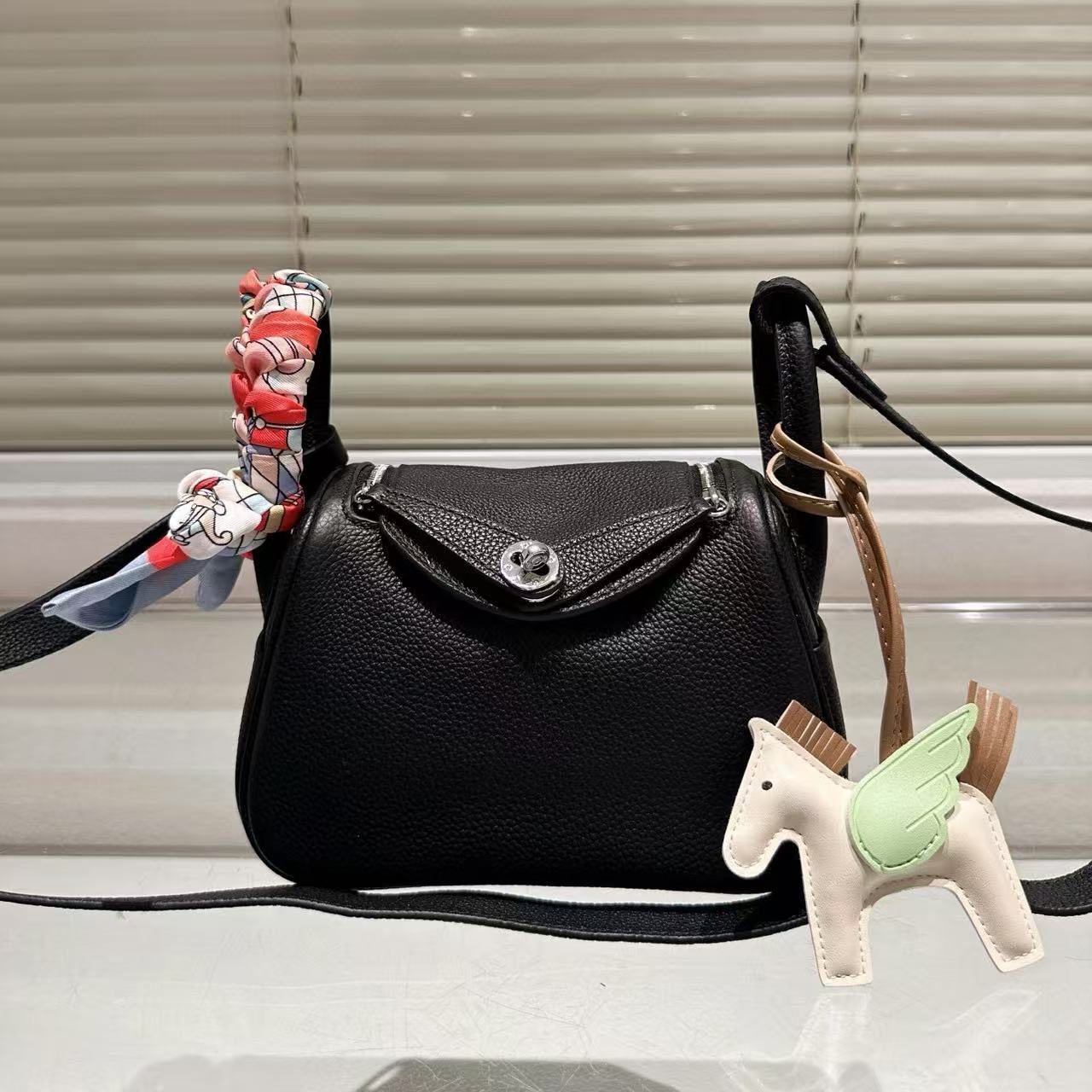 HERME5 Lindy牛革ショルダーバッグ 【 50％割引+送料無料】