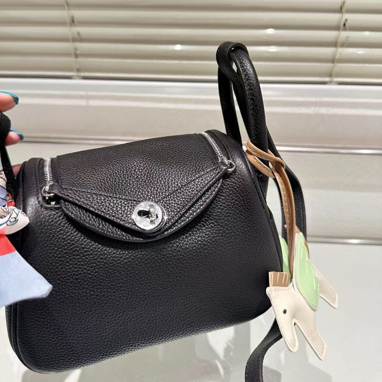 HERME5 Lindy牛革ショルダーバッグ 【 50％割引+送料無料】