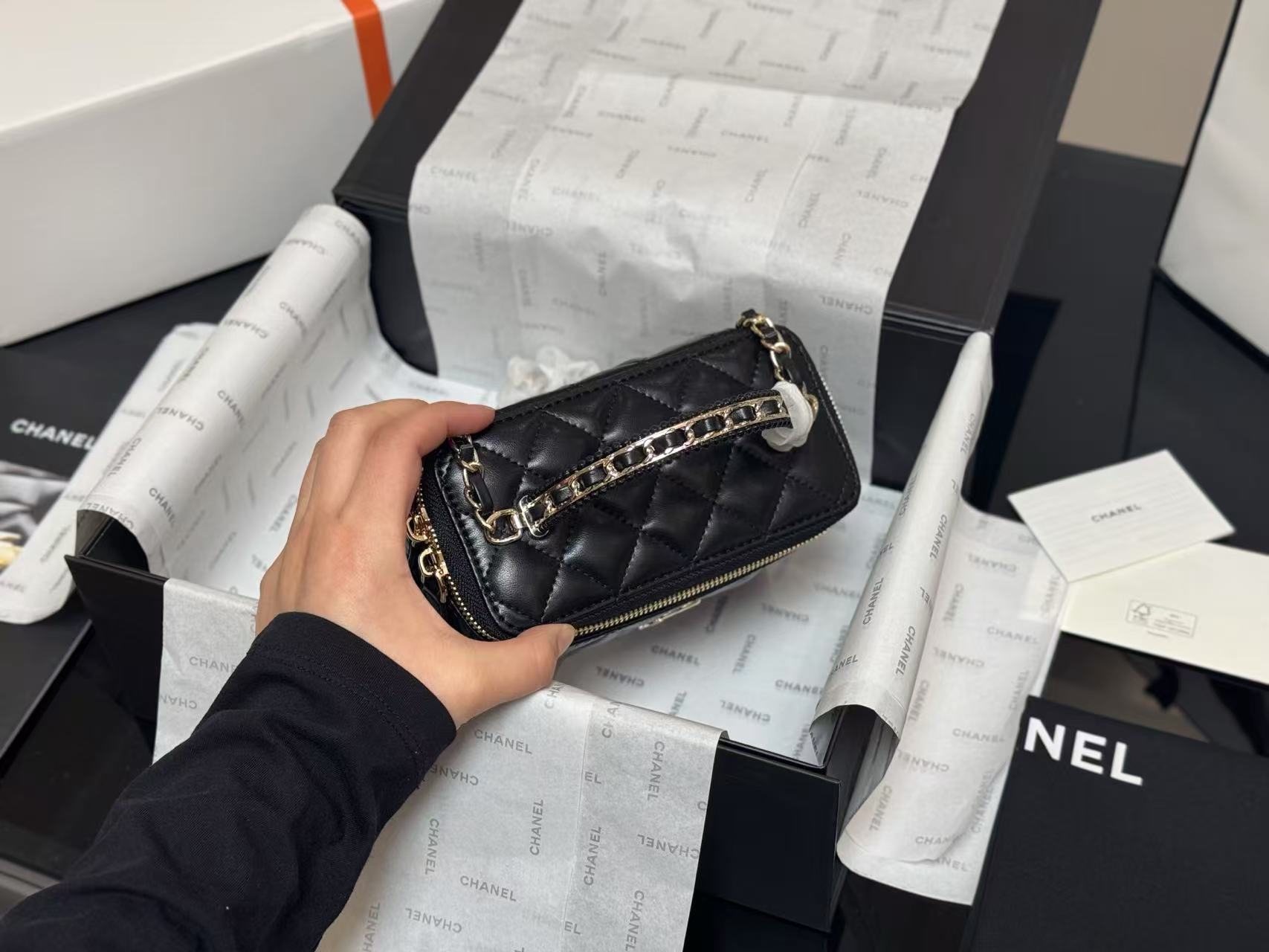 CHANE1 チェーンショルダー クロスボディバッグ【 50％割引+送料無料】