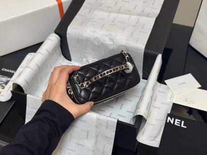 CHANE1 チェーンショルダー クロスボディバッグ【 50％割引+送料無料】