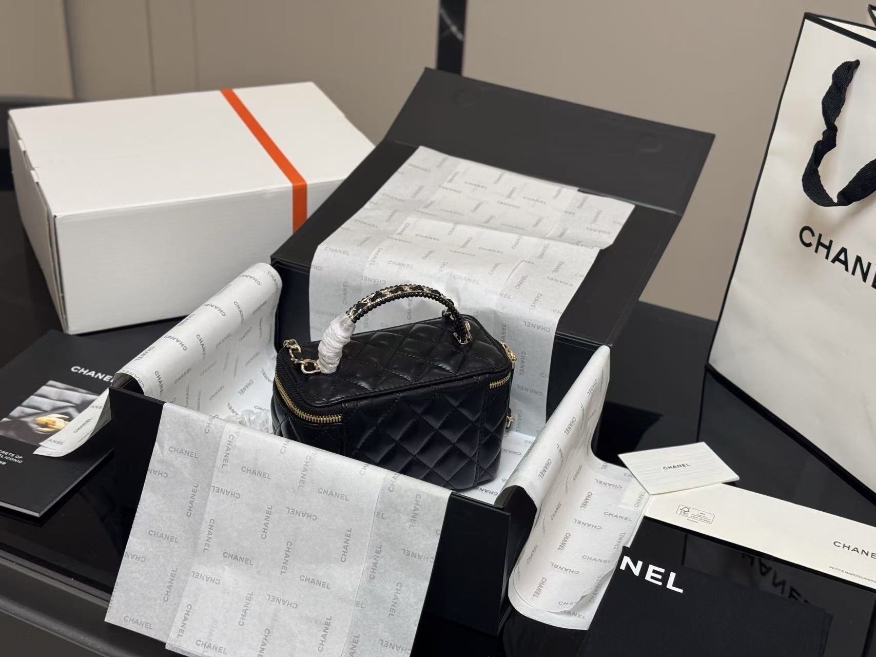 CHANE1 チェーンショルダー クロスボディバッグ【 50％割引+送料無料】