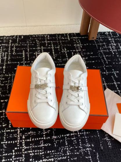 HERME5 高品質 Hバックル カジュアルシューズ【50％割引+送料無料】