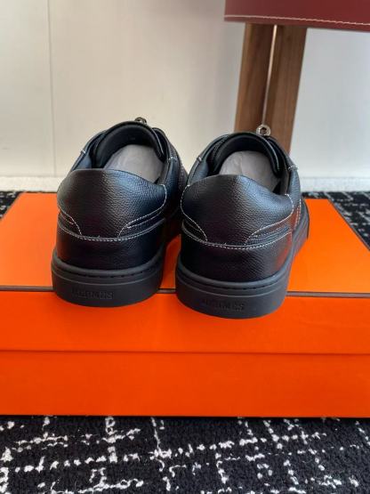 HERME5 高品質 Hバックル カジュアルシューズ【50％割引+送料無料】