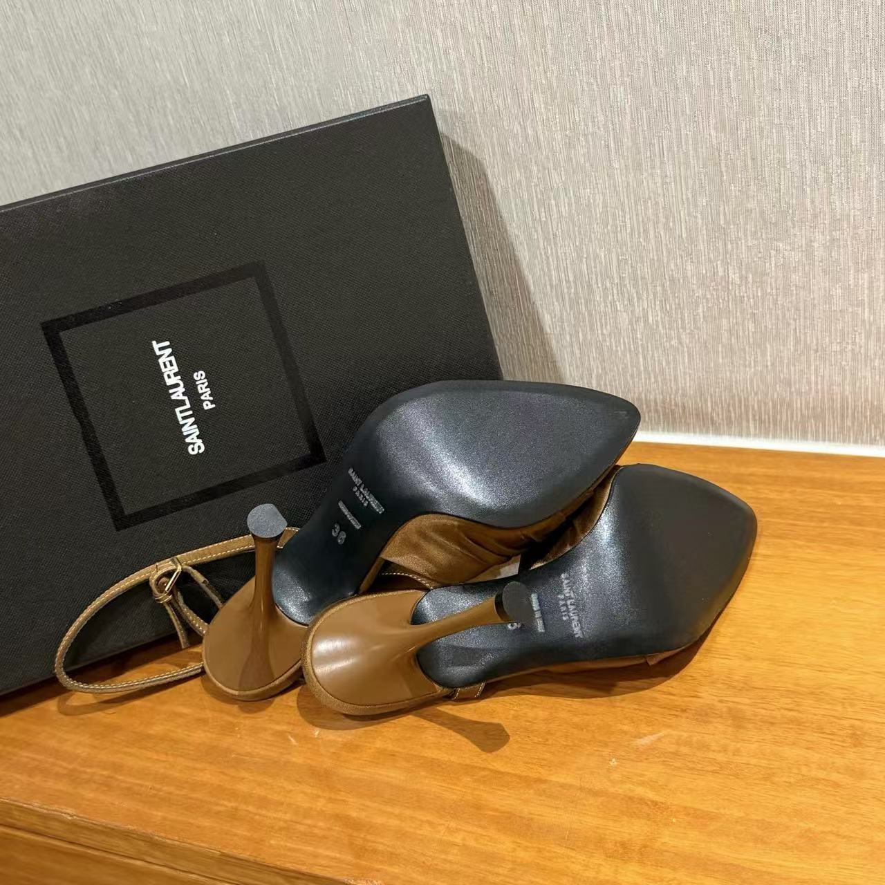 YSL 高品質シルクサテンハイヒールサンダル【50％割引+送料無料】