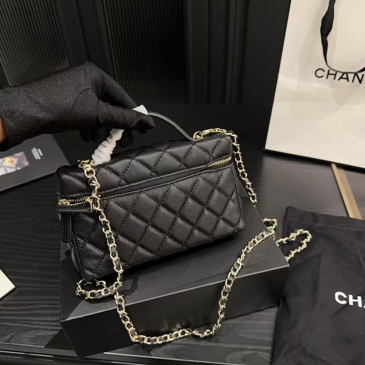 CHANE1 牛革キャビアチェーンバッグ【50％割引+送料無料】