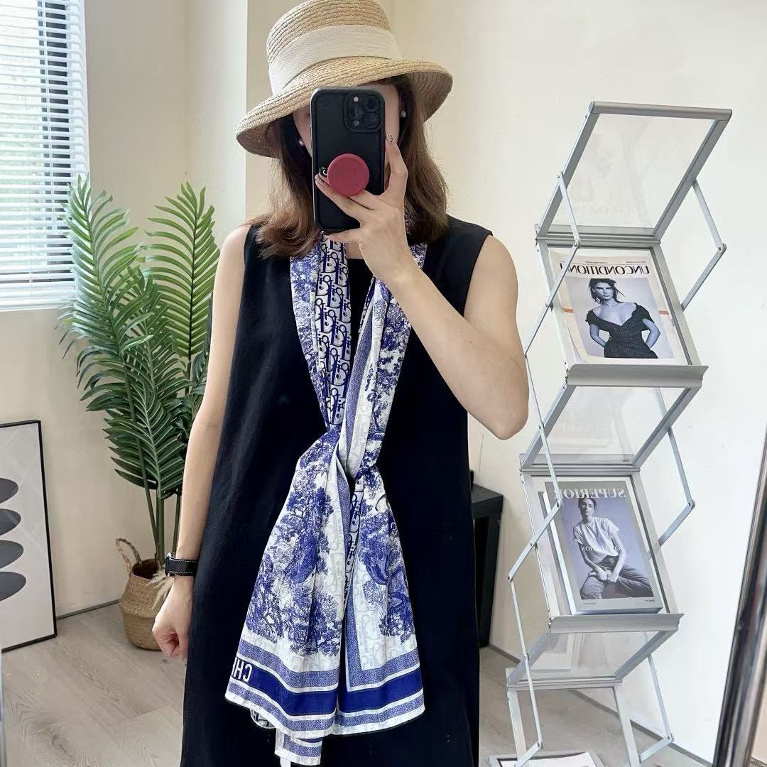 DI0R ブルー プリント シルク スカーフ【 50％割引+送料無料】