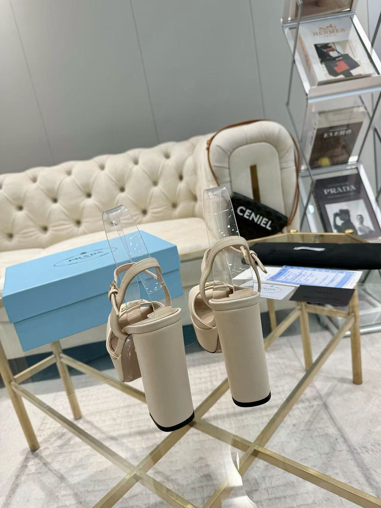 PR4DA 高品質 厚底 三角形 ロゴ ハイヒール【50％割引+送料無料】