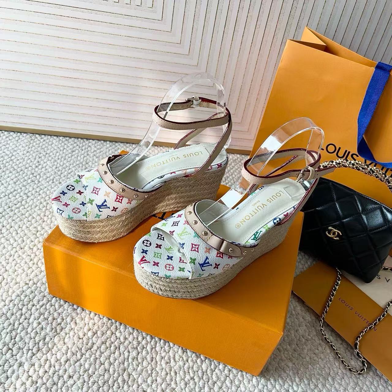 LV 高品質ストローハイヒールサンダル【50％割引+送料無料】