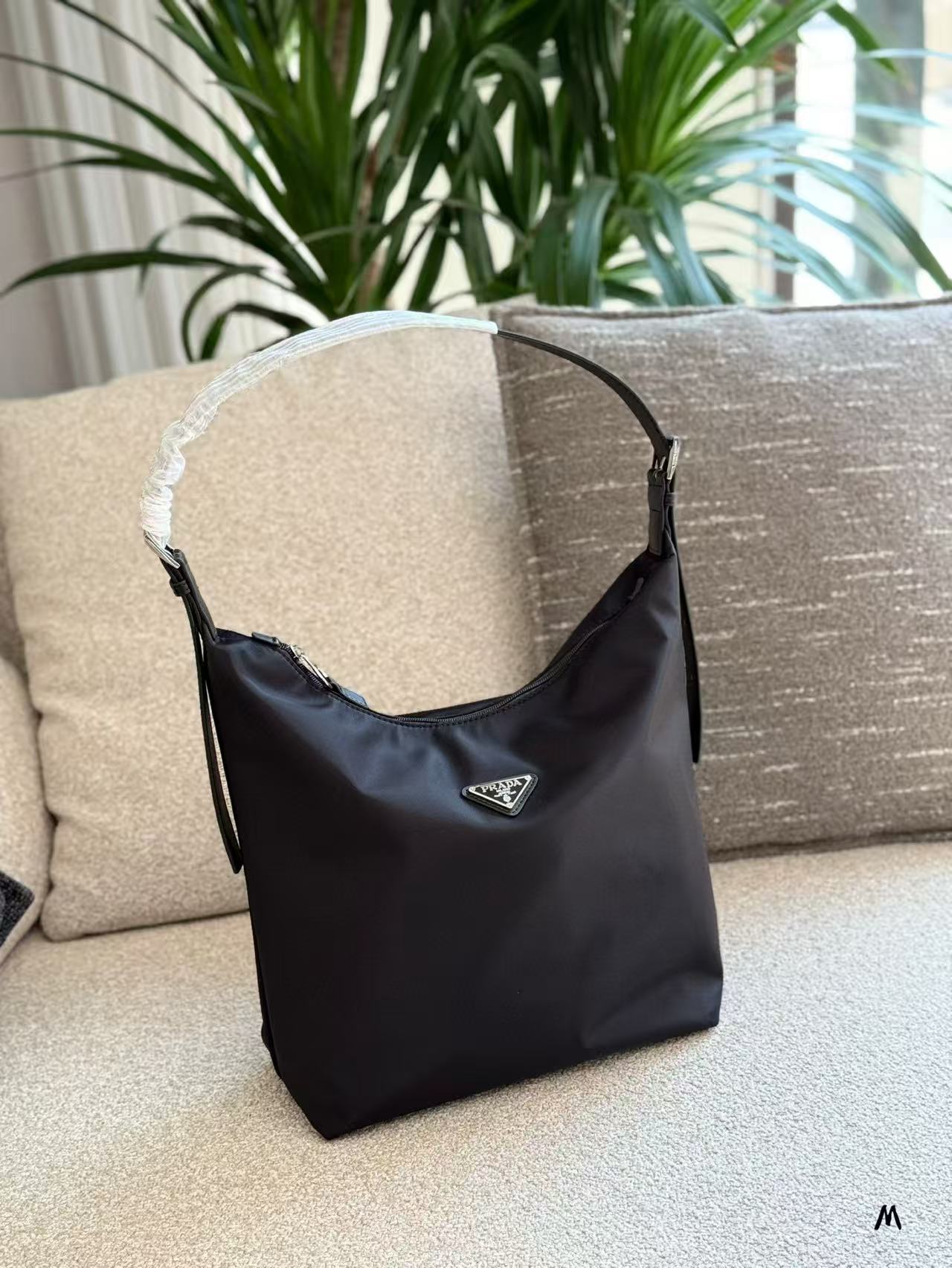 PR4DA キャンバス アンダーアームバッグ【 50％割引+送料無料】