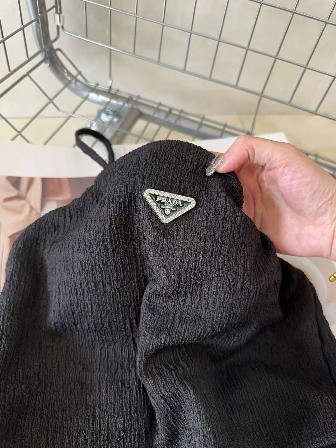 PR4DA トライアングルロゴ ツーピース水着【 50％割引+送料無料】