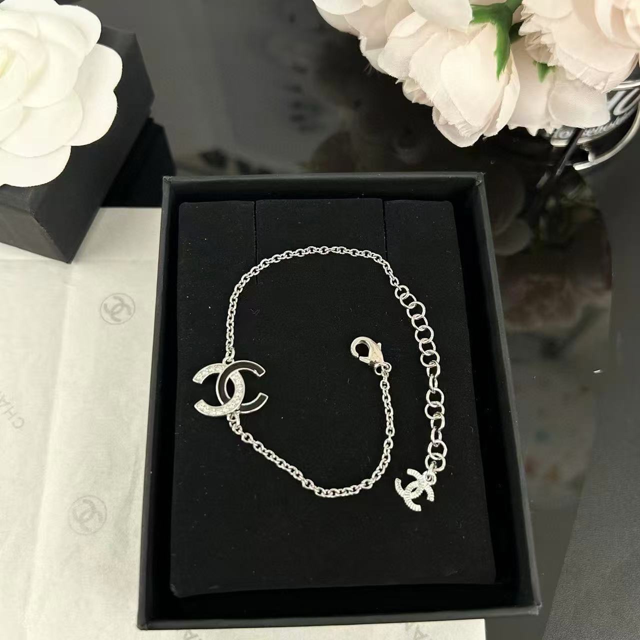 CHANE1 シンプルダブルCブレスレット【 50％割引+送料無料】