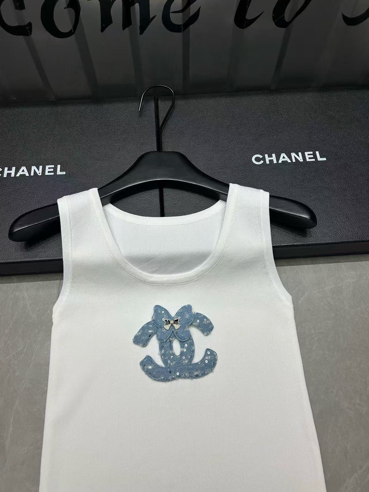 CHANE1 ダブルCボウベスト【 50％割引+送料無料】