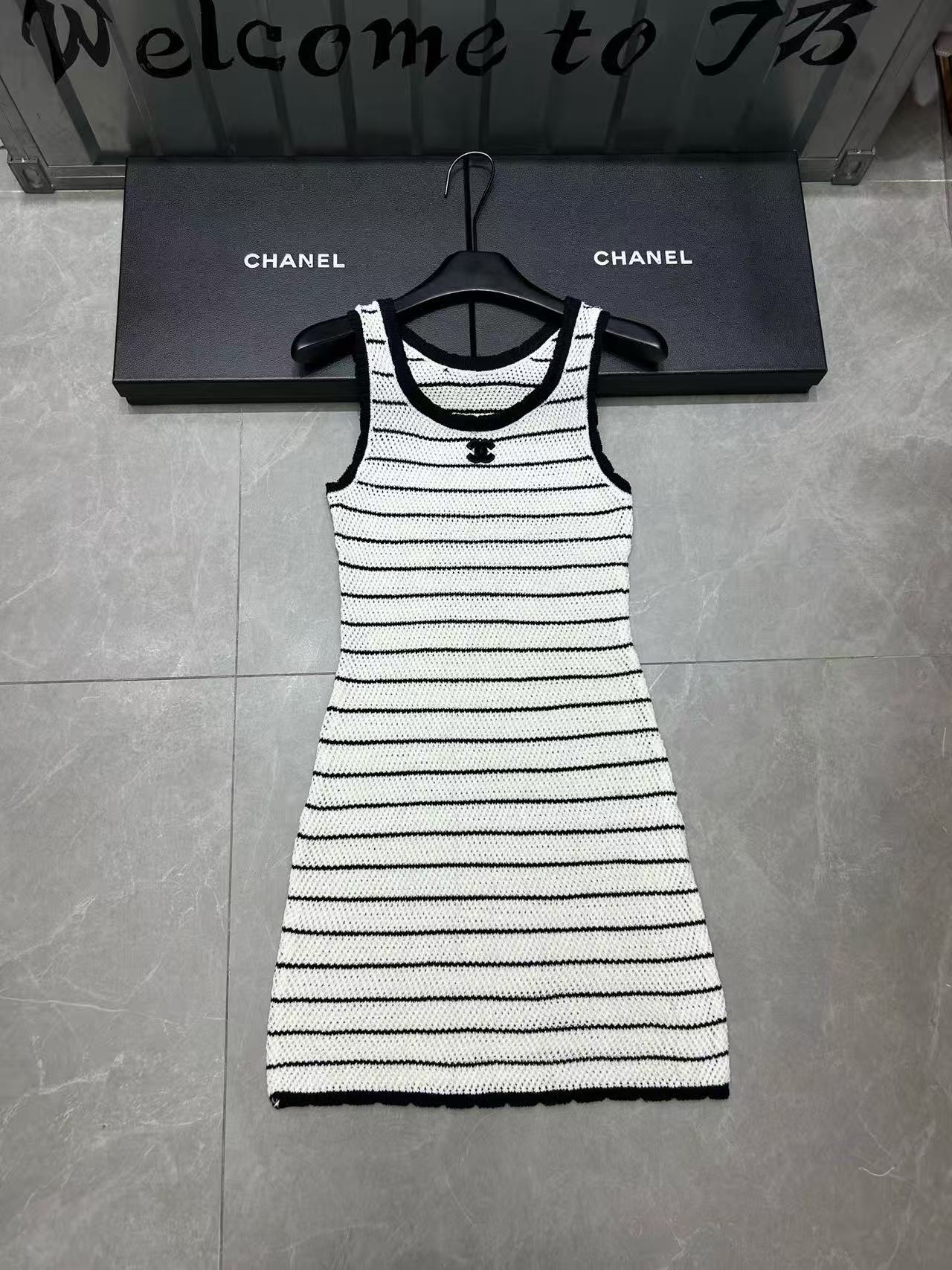 CHANE1 ストライプロゴベストドレス【 50％割引+送料無料】
