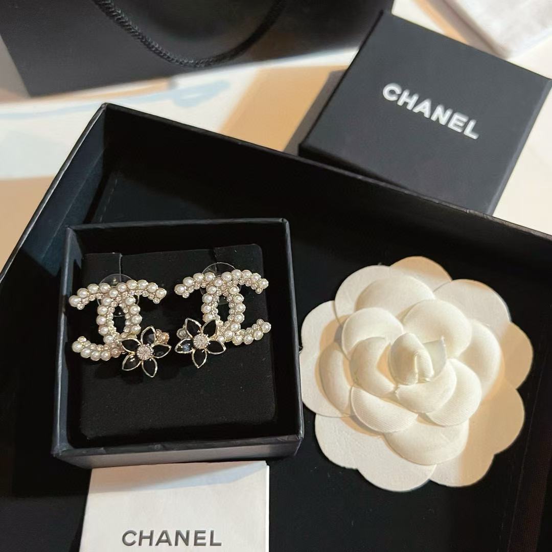 CHANE1 五花真珠イヤリング【50％割引+送料無料】
